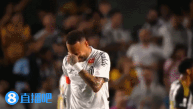 马儿又伤了！伤退的内马尔在场上暴哭😭